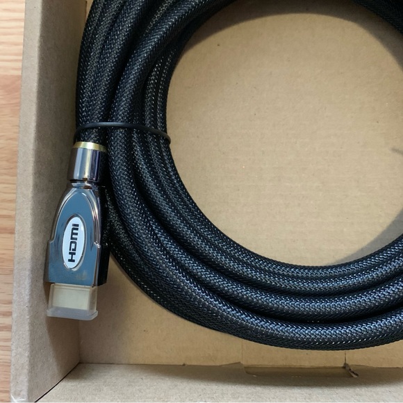 Onyx 25 Feet 18Gbps HDMI Cable, Gold-Plated 2.0b HDMI Cable - Picture 8 of 9